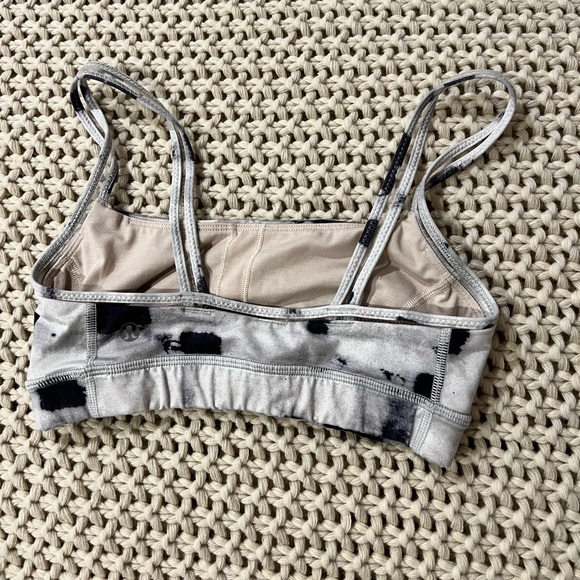lululemon sports bra - Picture 2 of 4